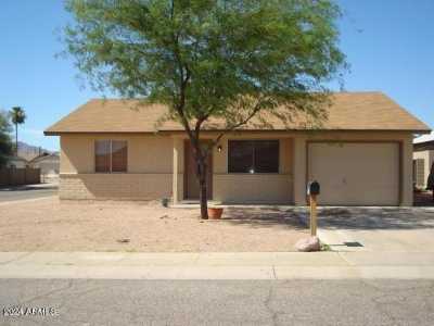 Home For Rent in Apache Junction, Arizona