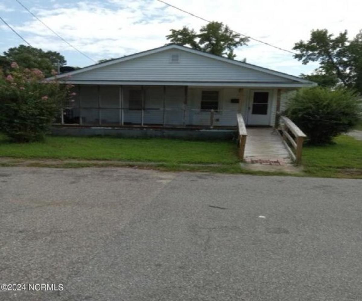 Picture of Home For Sale in Murfreesboro, North Carolina, United States