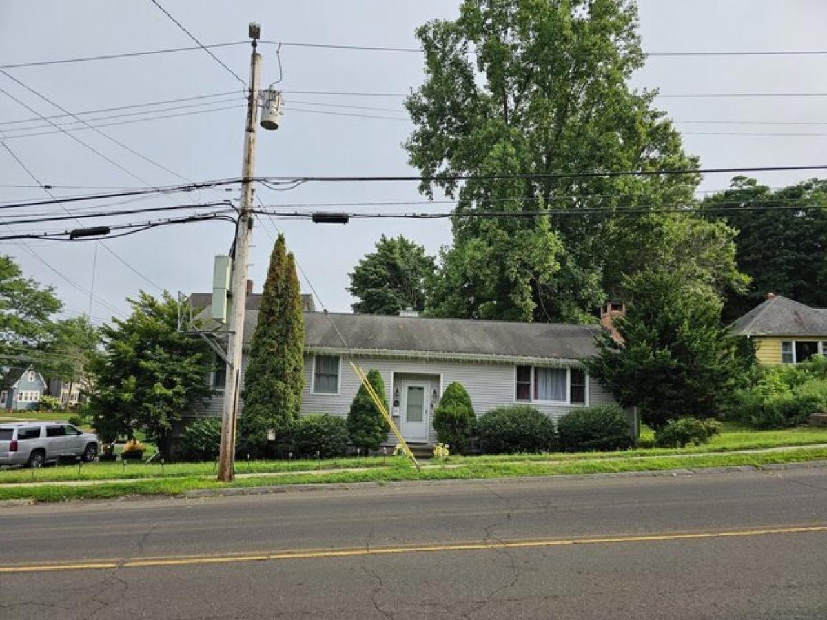 Picture of Home For Rent in Stratford, Connecticut, United States