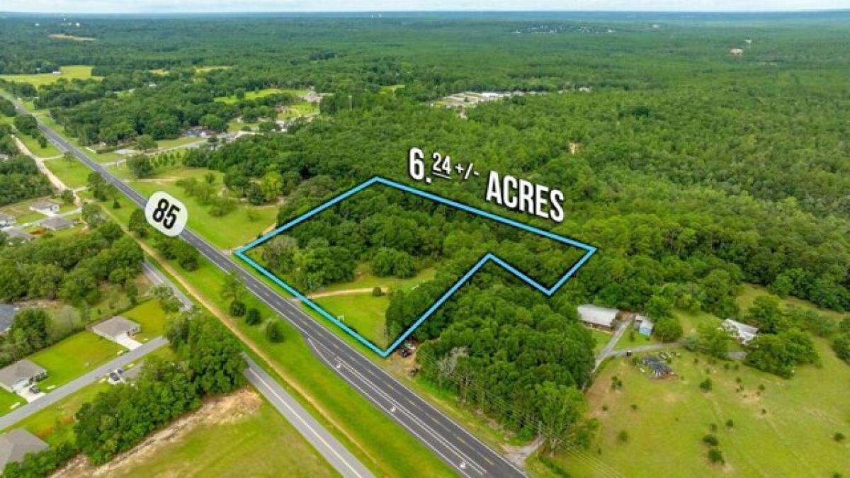 Picture of Residential Land For Sale in Crestview, Florida, United States