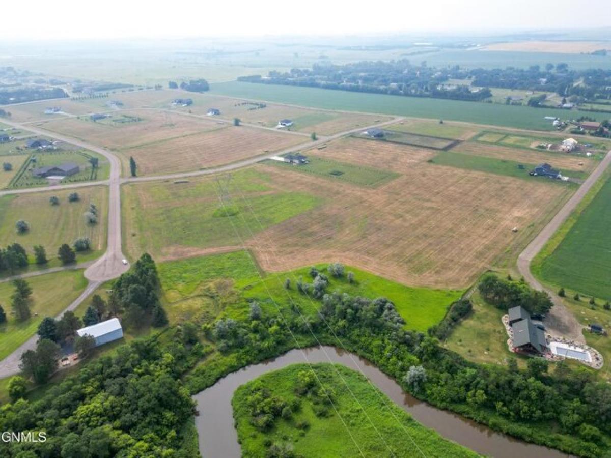 Picture of Residential Land For Sale in Menoken, North Dakota, United States