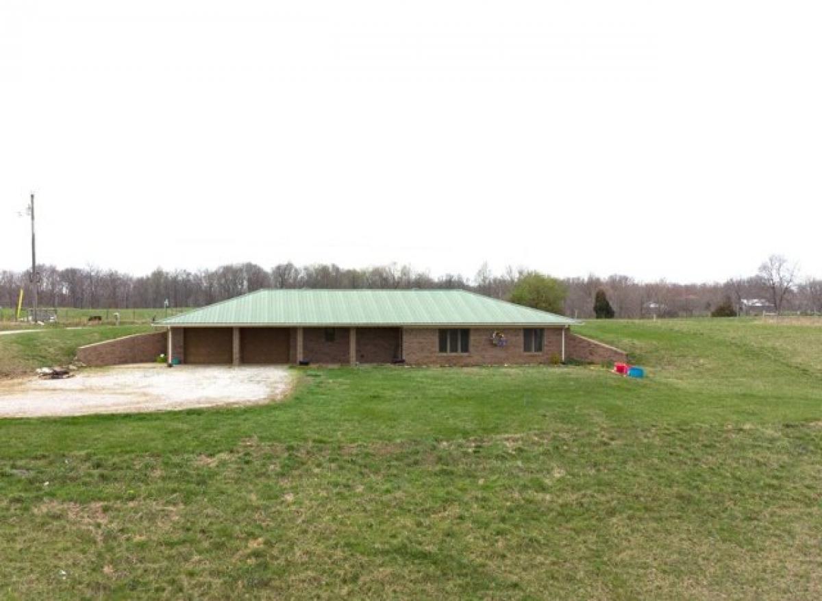 Picture of Home For Sale in Fordsville, Kentucky, United States