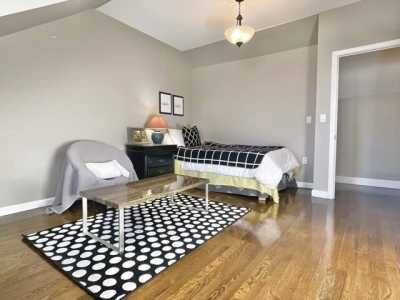 Apartment For Rent in Newton, Massachusetts