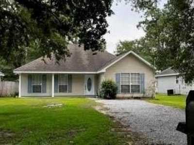 Home For Rent in Lacombe, Louisiana