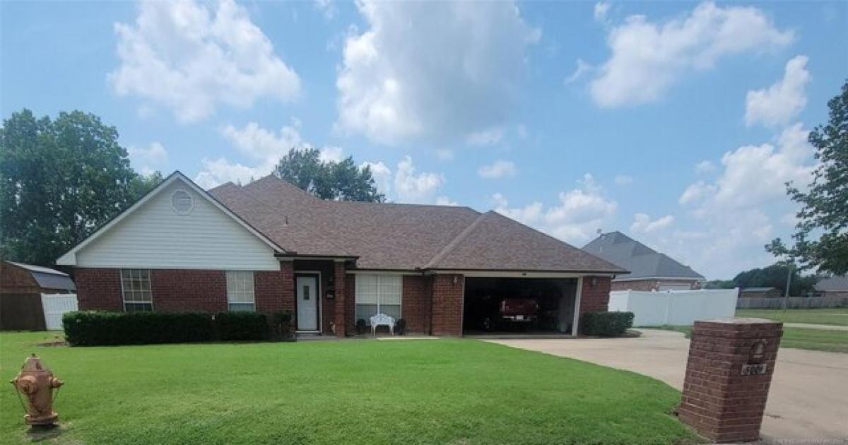 Picture of Home For Sale in Durant, Oklahoma, United States