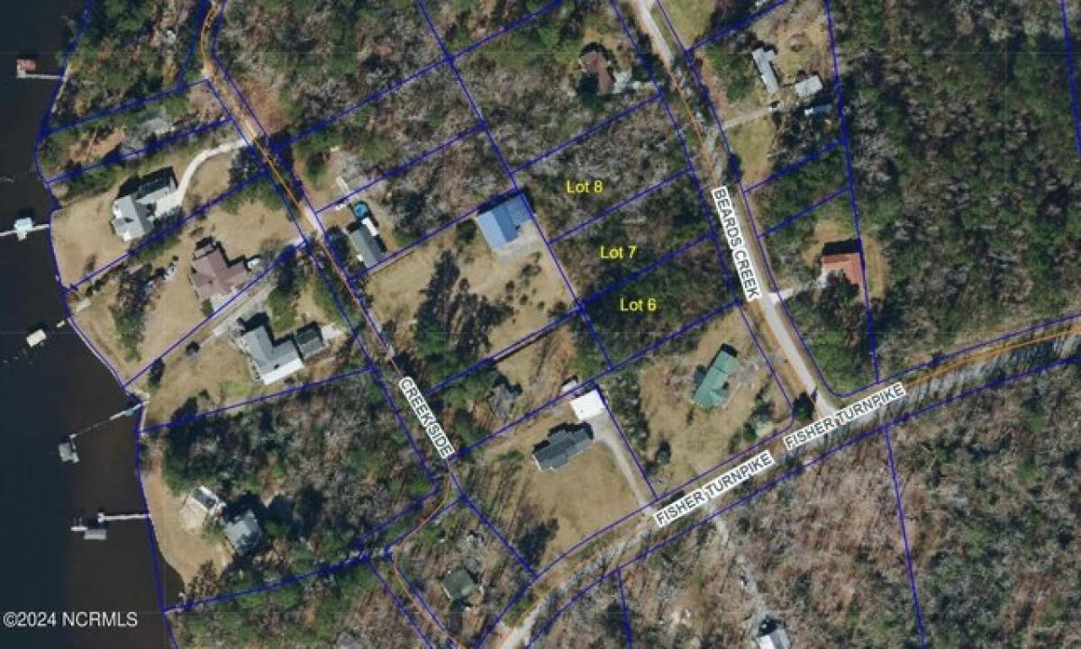 Picture of Residential Land For Sale in Arapahoe, North Carolina, United States