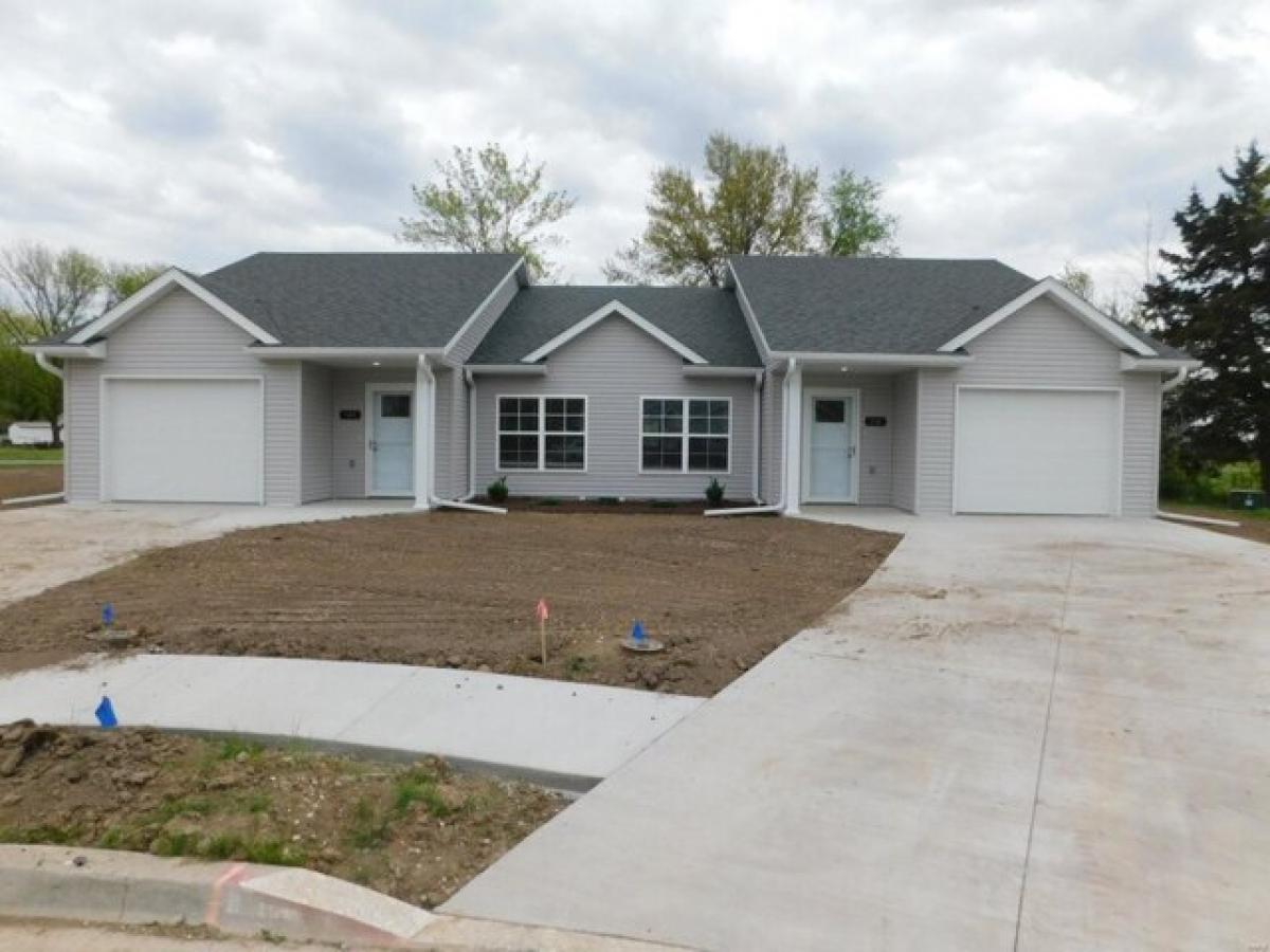 Picture of Home For Sale in Centralia, Missouri, United States