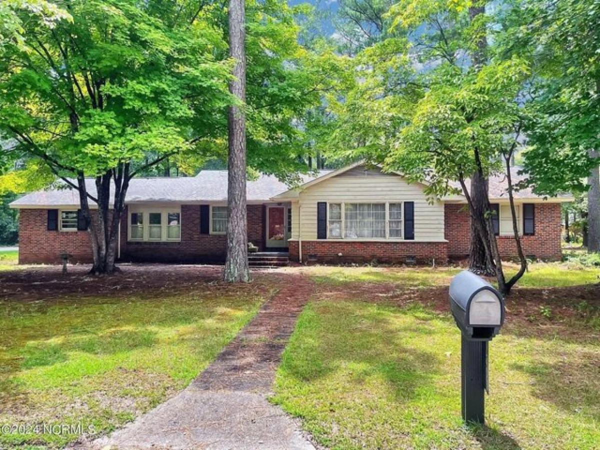 Picture of Home For Sale in Laurinburg, North Carolina, United States