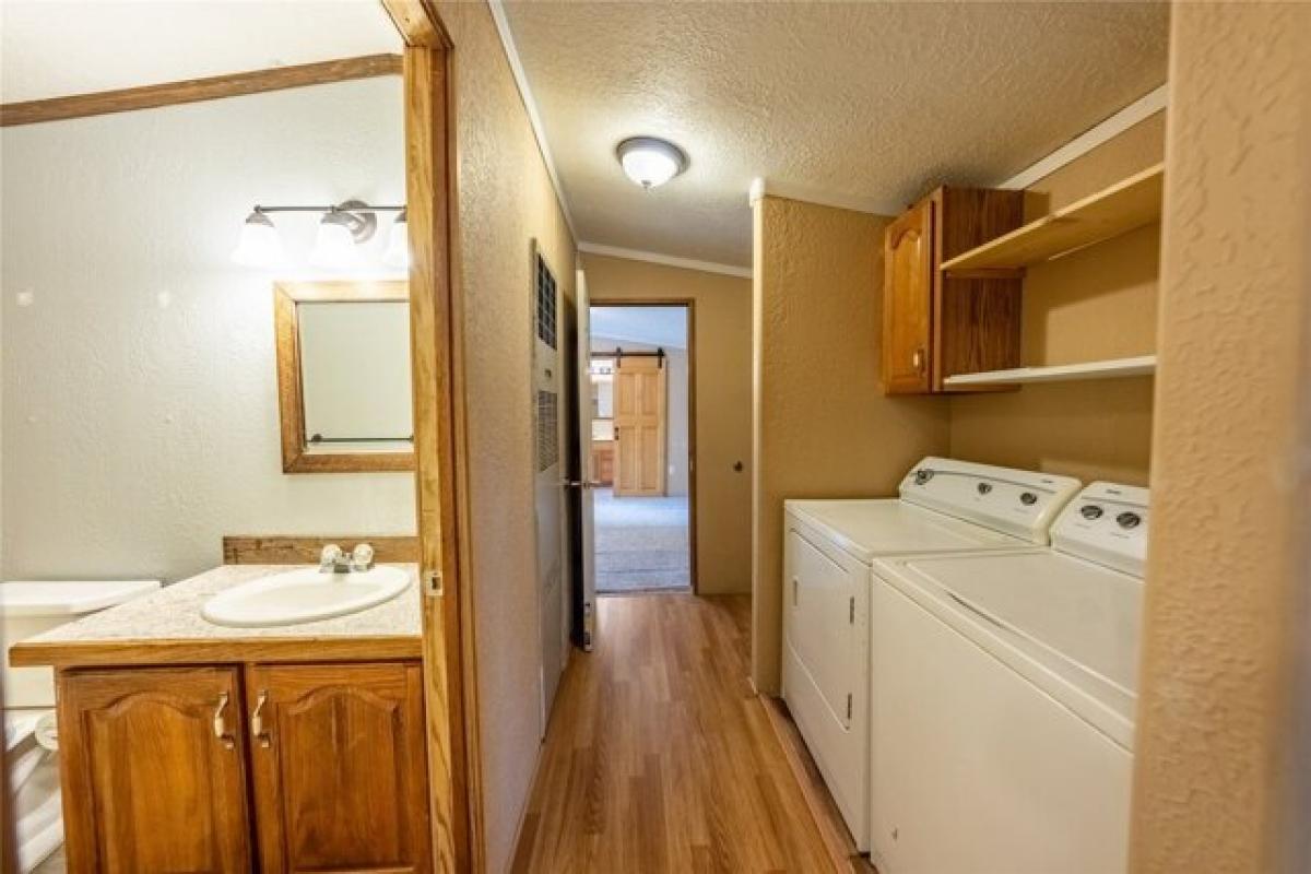 Picture of Home For Sale in Libby, Montana, United States