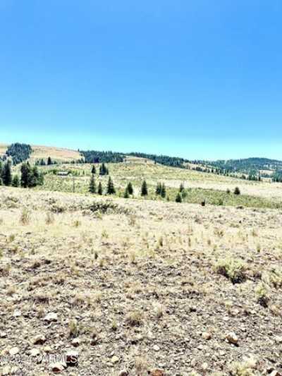 Residential Land For Sale in Cowiche, Washington