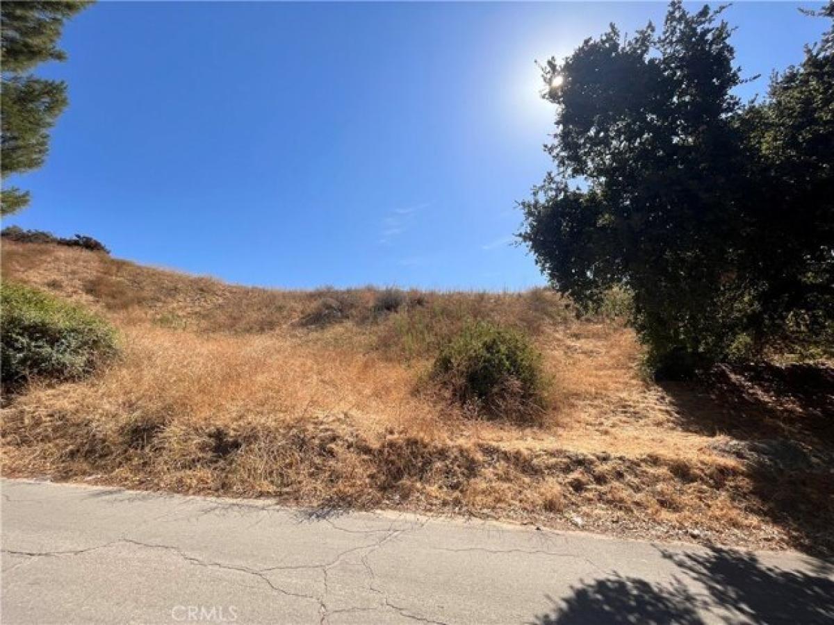 Picture of Residential Land For Sale in Castaic, California, United States