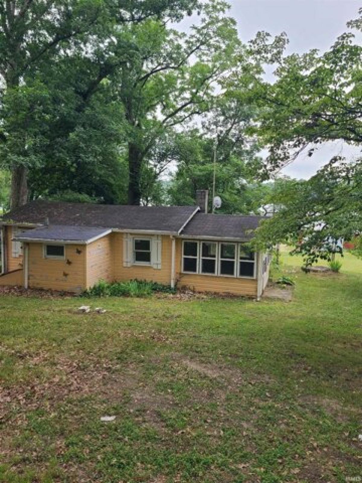 Picture of Home For Sale in Columbia City, Indiana, United States