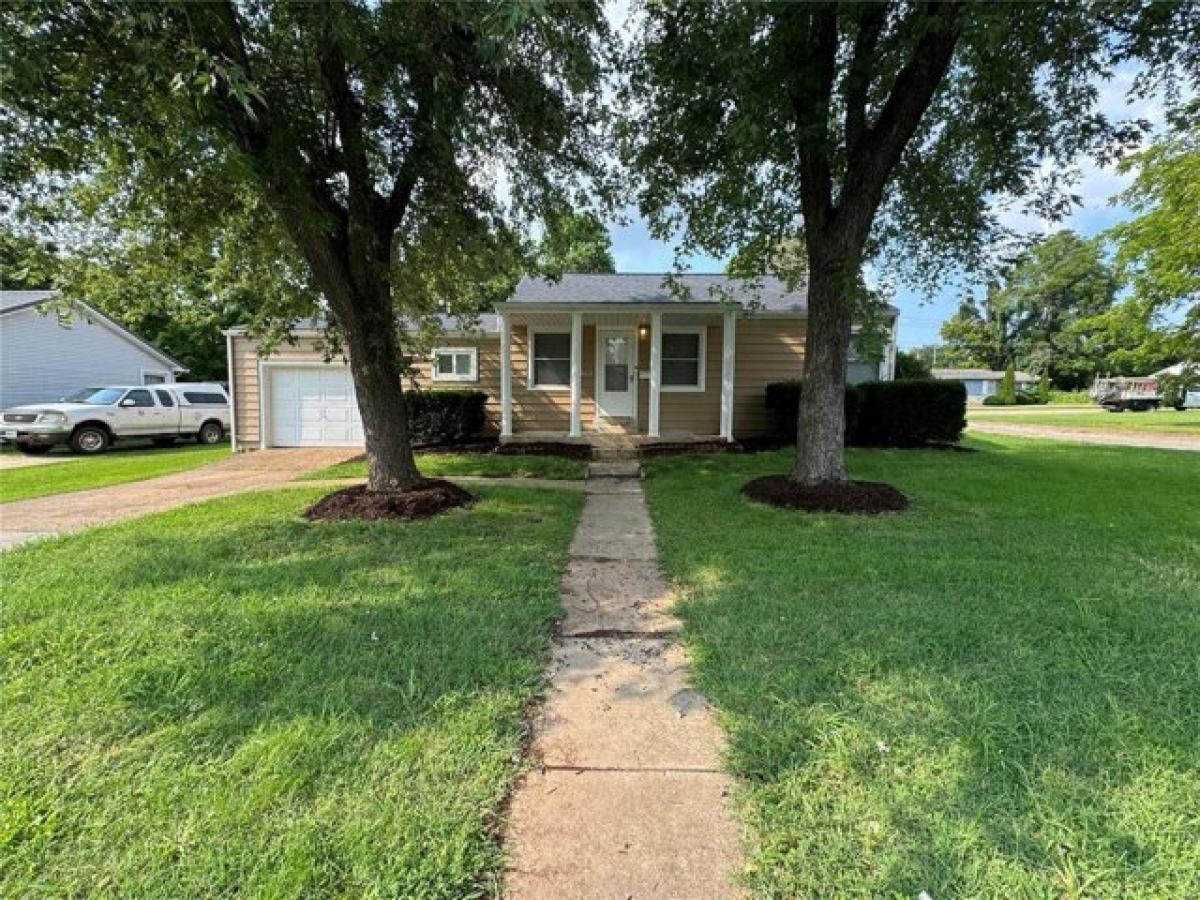 Picture of Home For Sale in Farmington, Missouri, United States