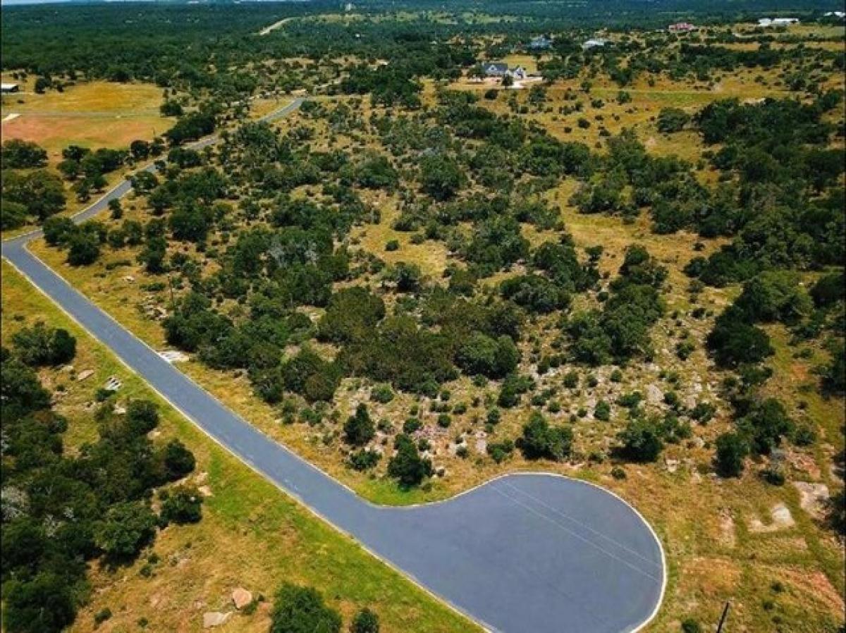 Picture of Residential Land For Sale in Round Mountain, Texas, United States