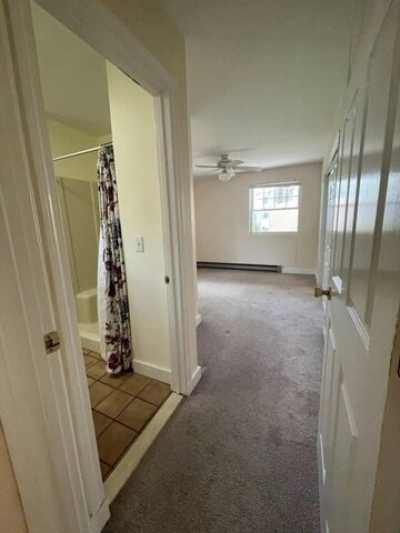 Apartment For Rent in Newton, Massachusetts