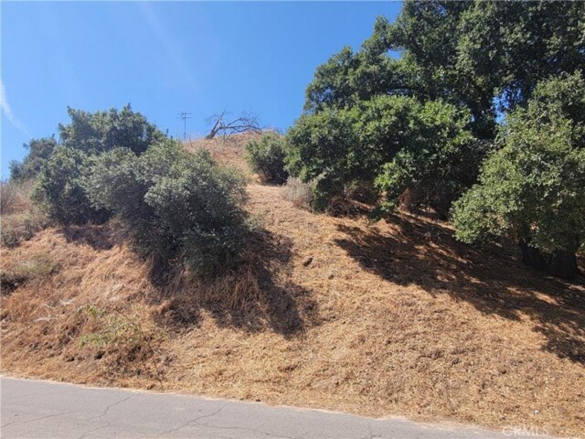 Picture of Residential Land For Sale in Castaic, California, United States