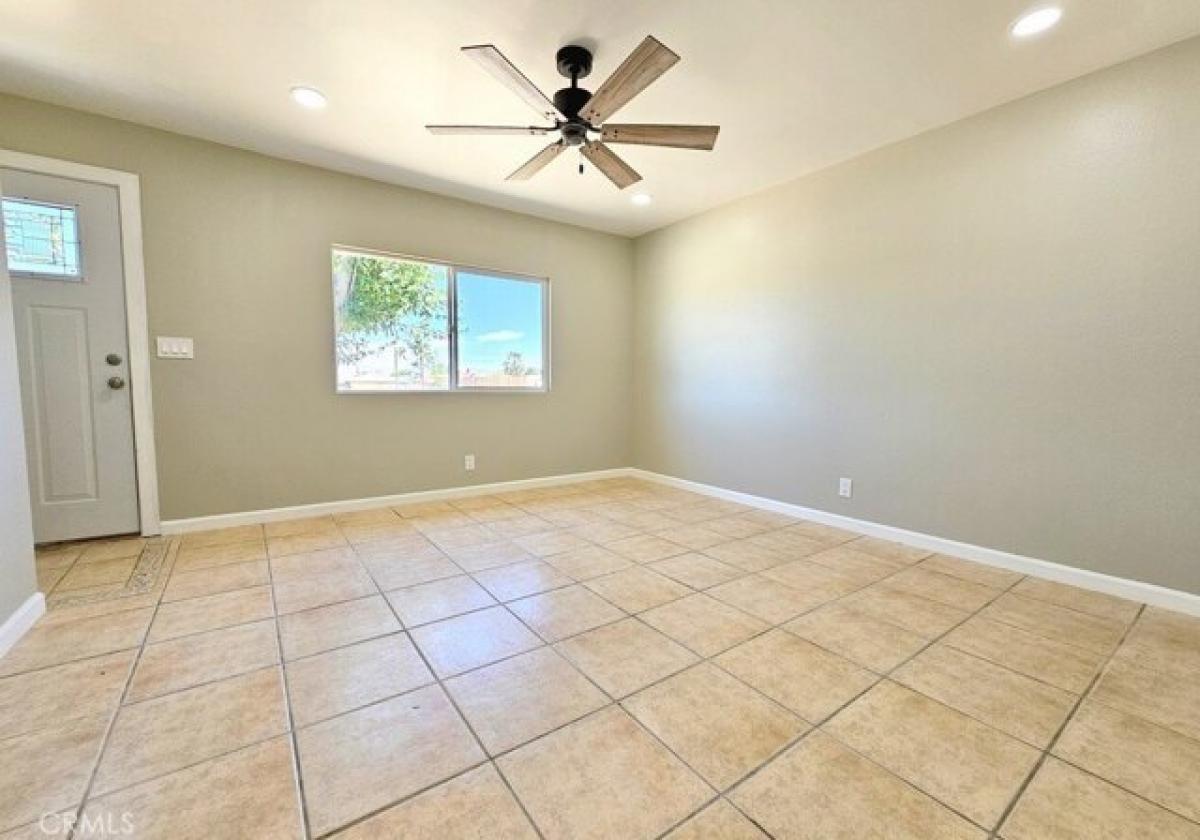 Picture of Home For Rent in Ridgecrest, California, United States