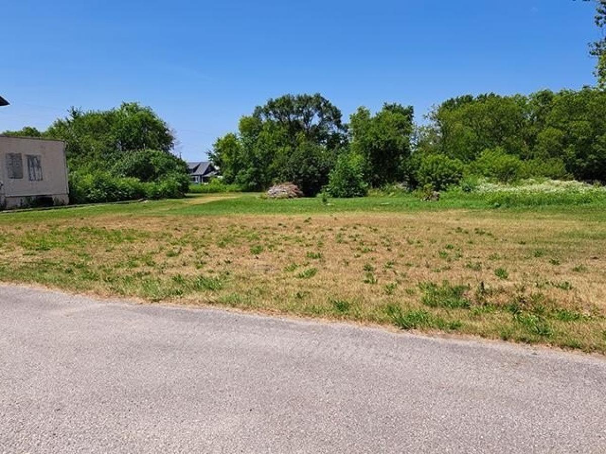 Picture of Residential Land For Sale in Sturgeon Bay, Wisconsin, United States