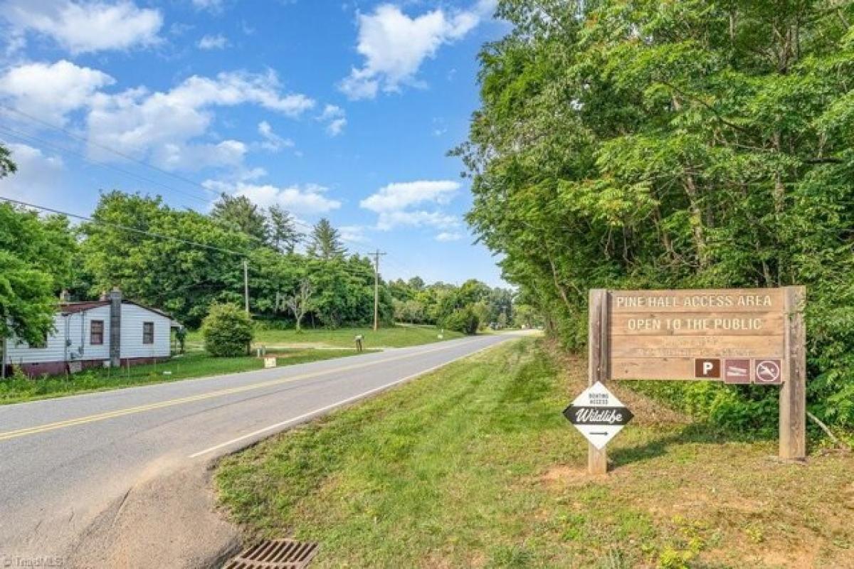 Picture of Residential Land For Sale in Belews Creek, North Carolina, United States