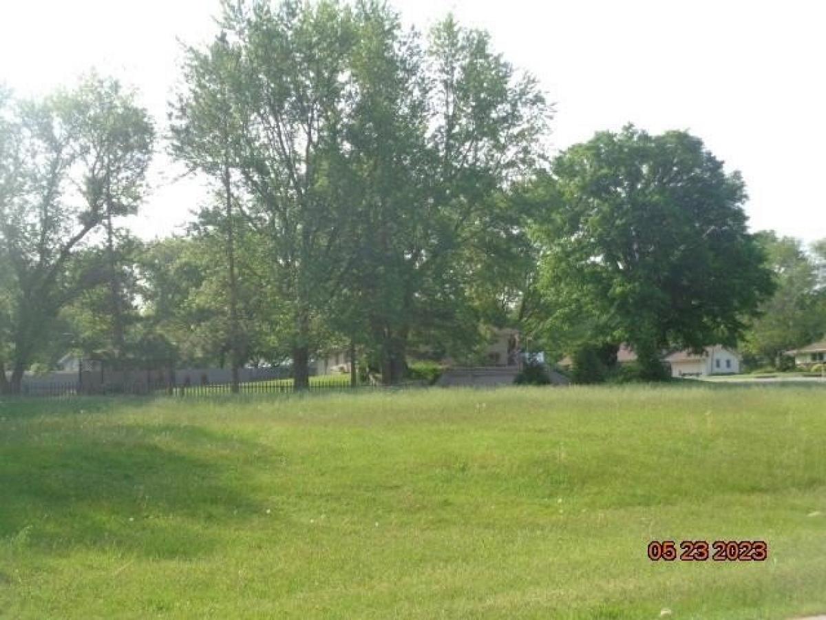 Picture of Residential Land For Sale in Rockford, Illinois, United States