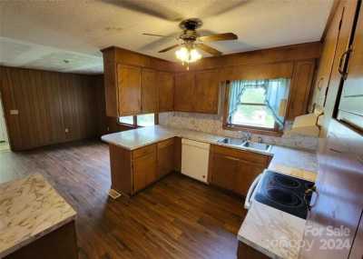 Home For Sale in Granite Falls, North Carolina