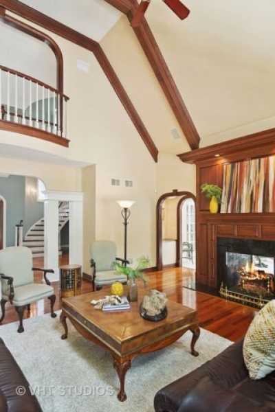 Home For Sale in Long Grove, Illinois