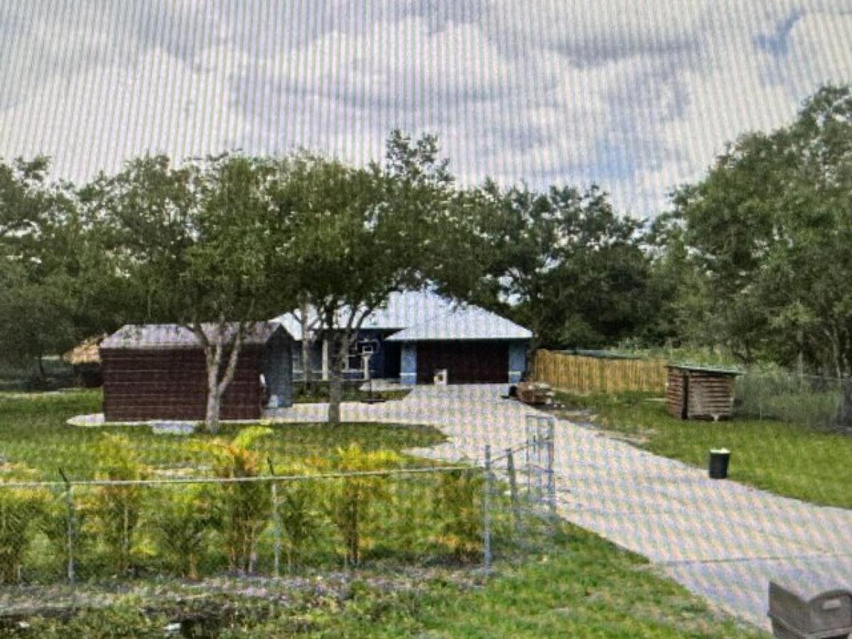 Picture of Home For Sale in Clewiston, Florida, United States