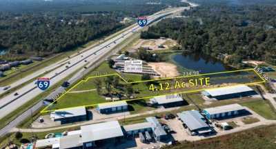 Residential Land For Sale in Splendora, Texas