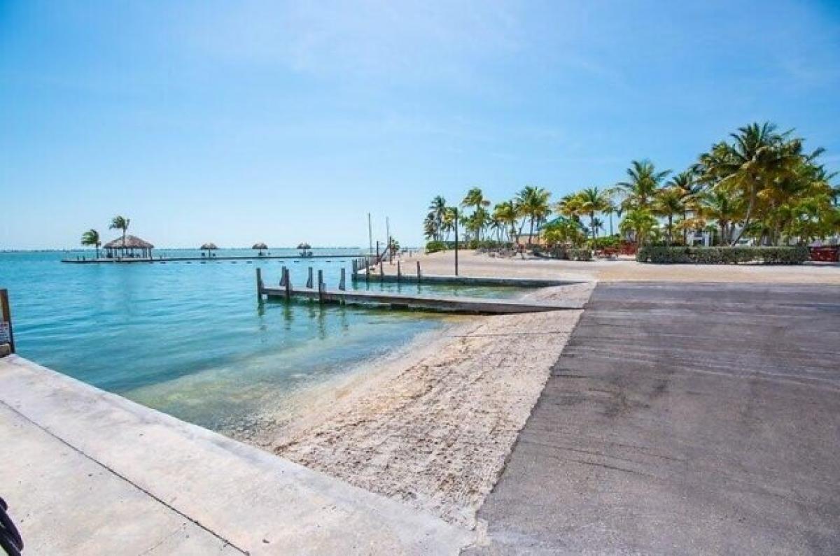 Picture of Residential Land For Sale in Cudjoe Key, Florida, United States