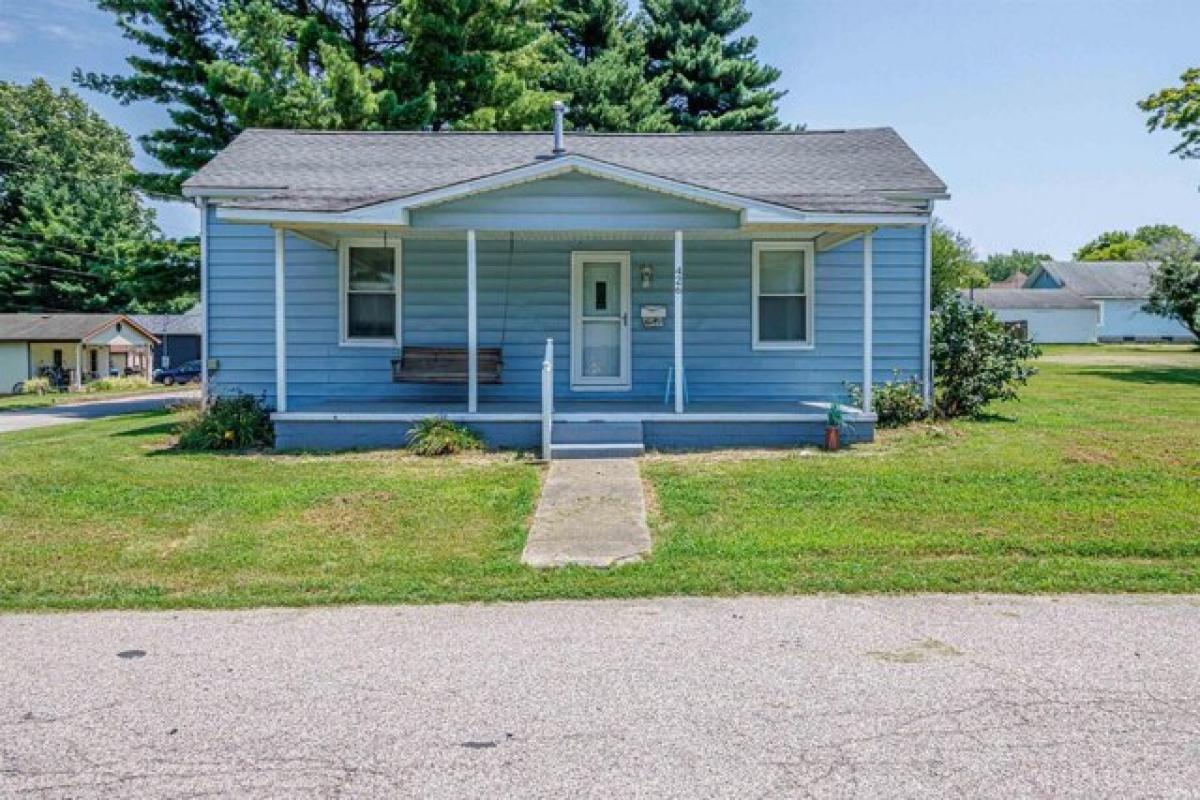 Picture of Home For Sale in Princeton, Indiana, United States