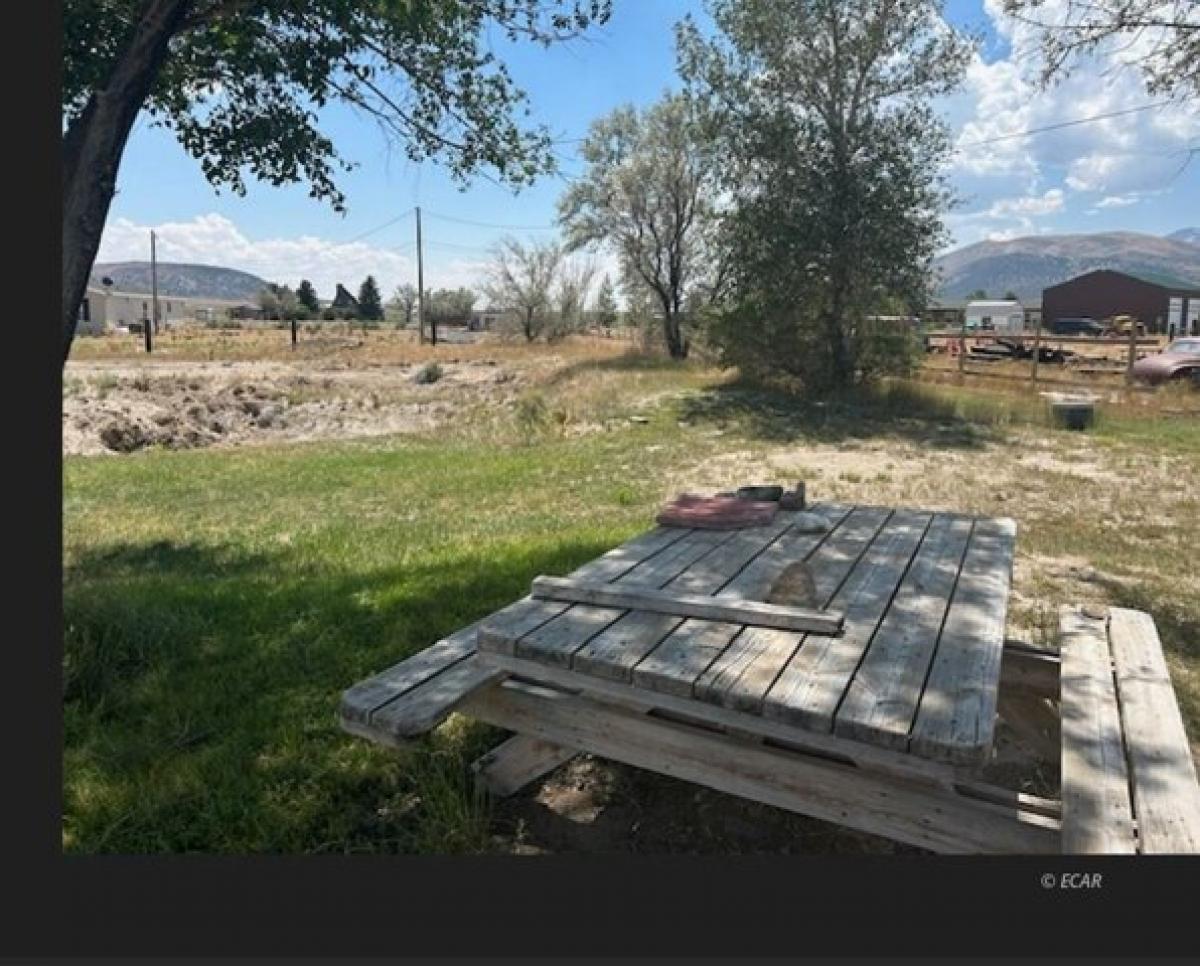 Picture of Home For Sale in Wells, Nevada, United States