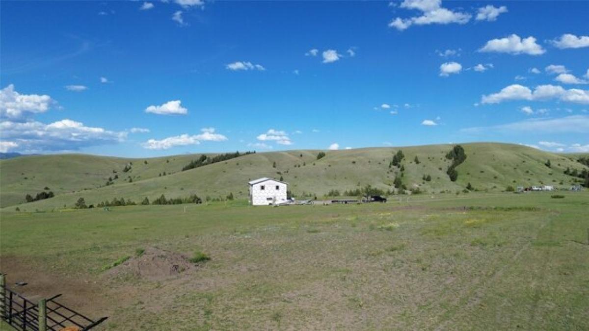 Picture of Home For Sale in Hall, Montana, United States