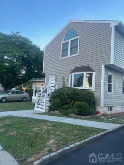 Home For Sale in South Plainfield, New Jersey