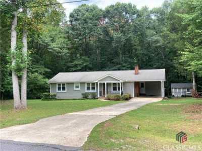 Home For Rent in Statham, Georgia