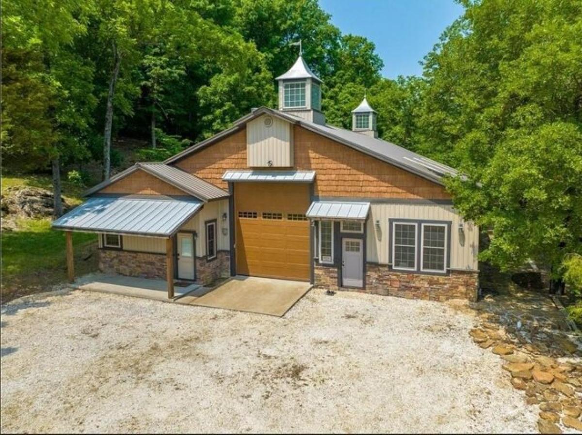 Picture of Home For Sale in West Fork, Arkansas, United States