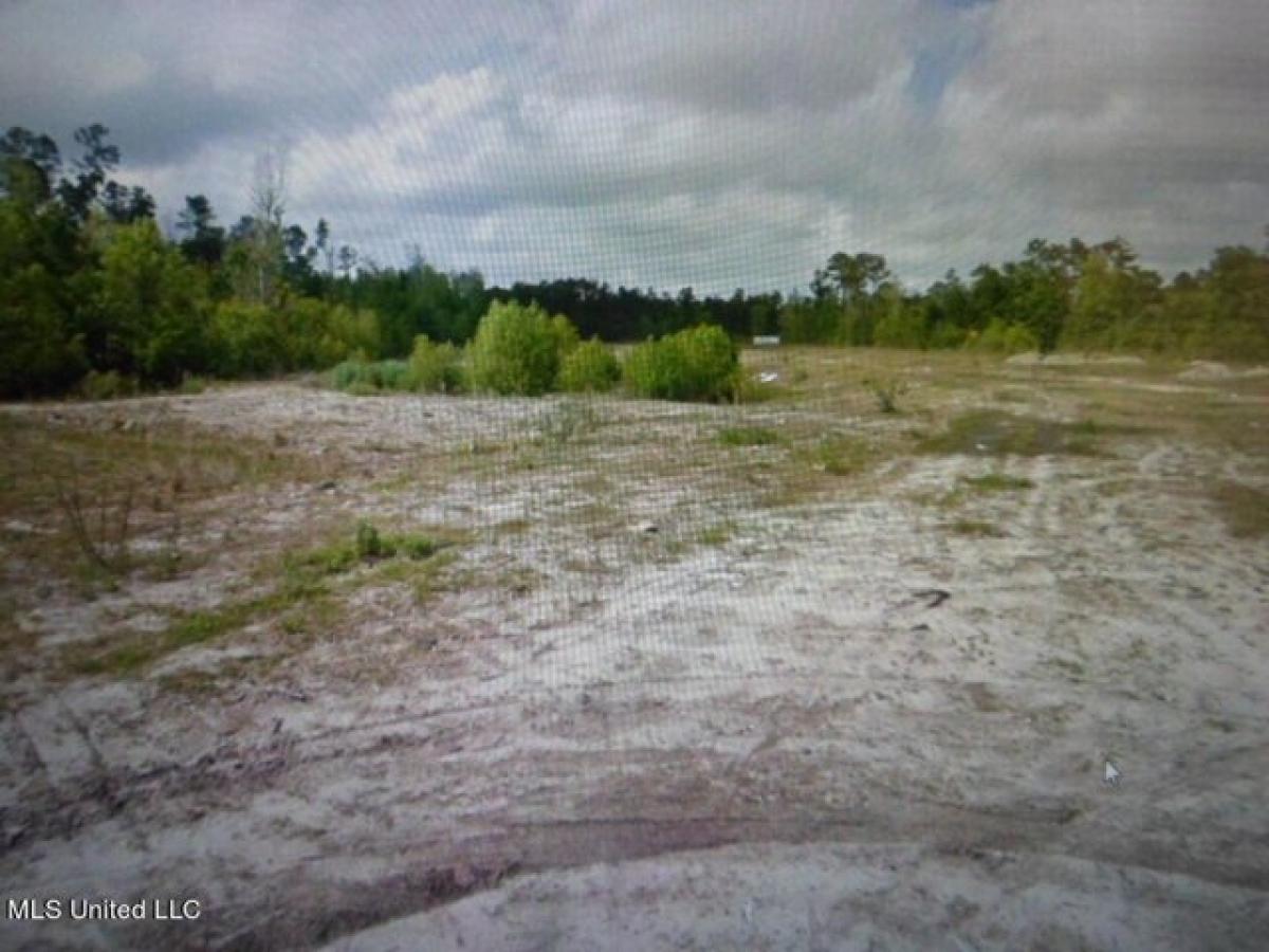 Picture of Residential Land For Sale in Gulfport, Mississippi, United States