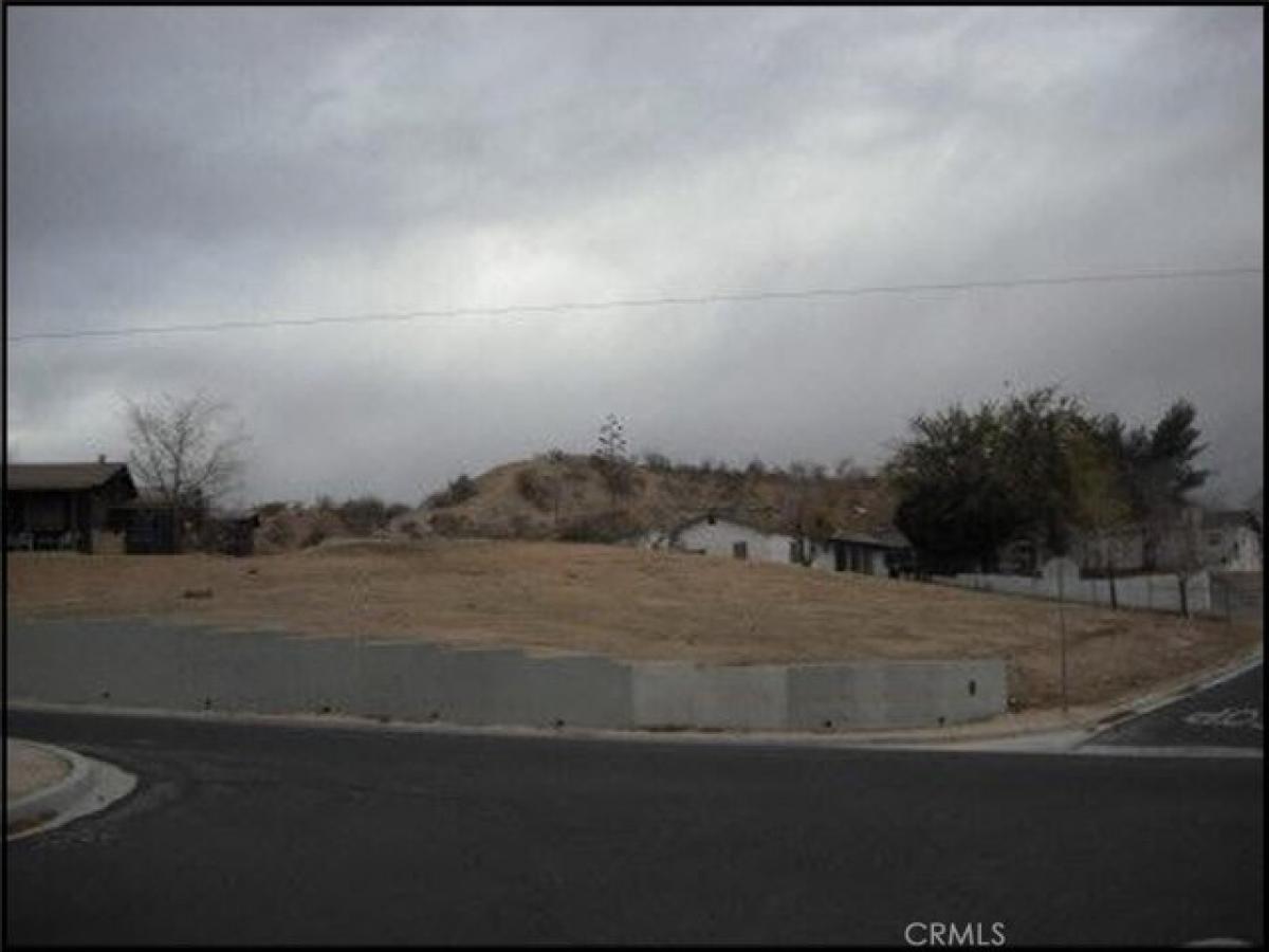 Picture of Residential Land For Sale in Victorville, California, United States