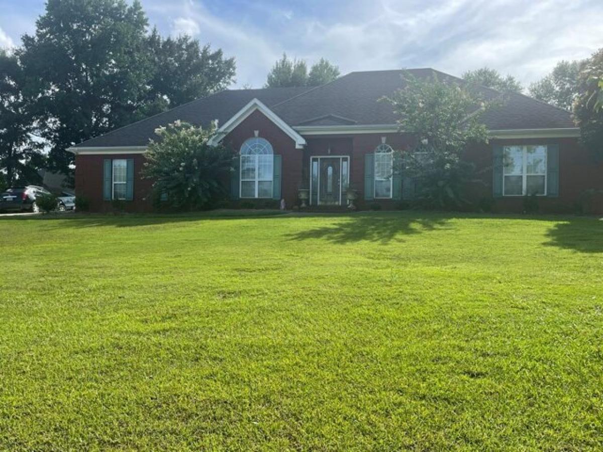 Picture of Home For Sale in Troy, Alabama, United States