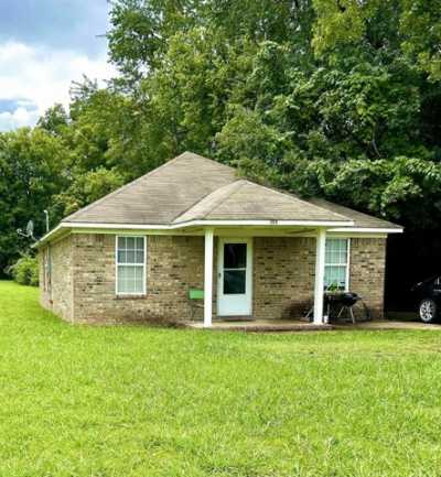 Home For Sale in Covington, Tennessee