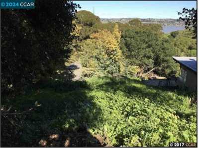 Residential Land For Sale in Crockett, California