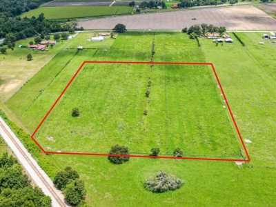 Residential Land For Sale in Lithia, Florida