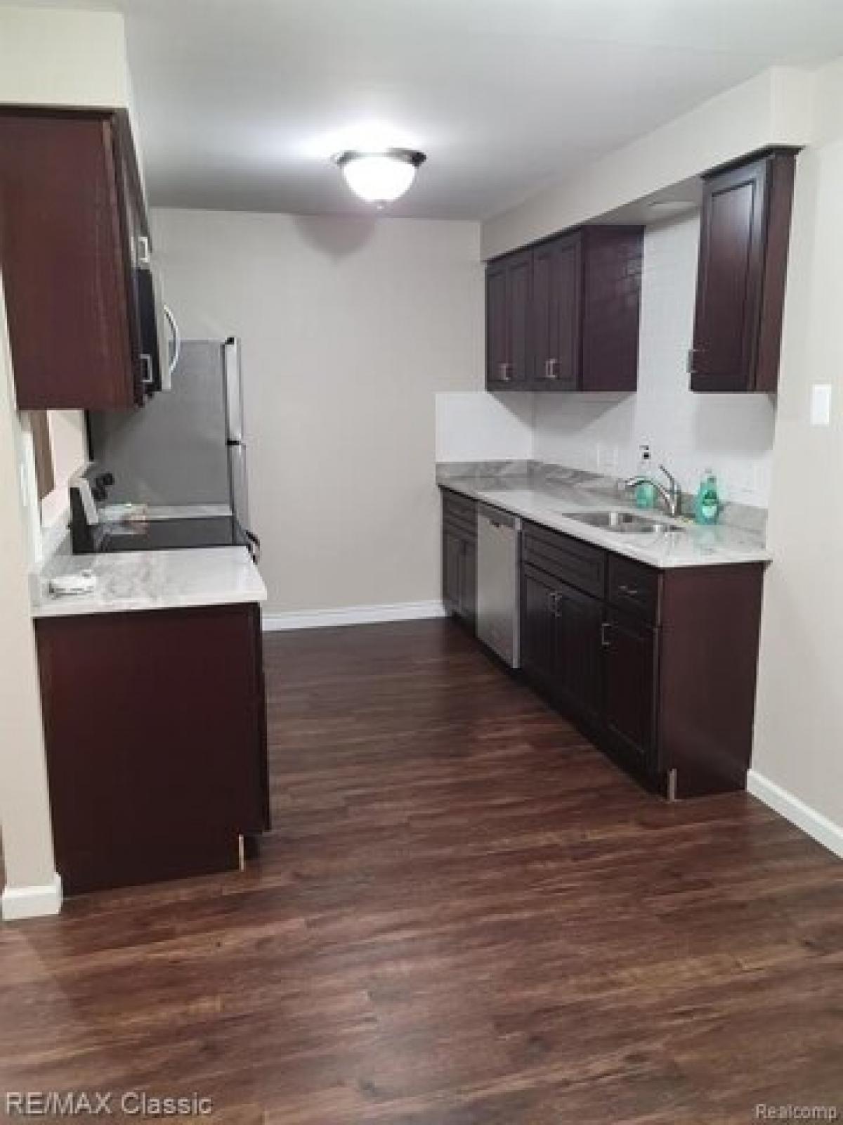 Picture of Apartment For Rent in Birmingham, Michigan, United States