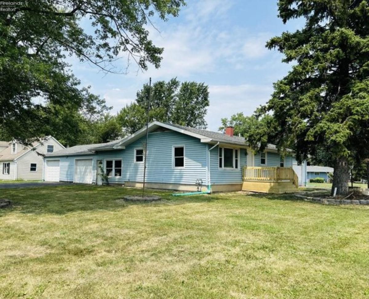 Picture of Home For Sale in Fremont, Ohio, United States