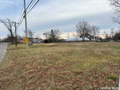 Residential Land For Sale in Babylon, New York