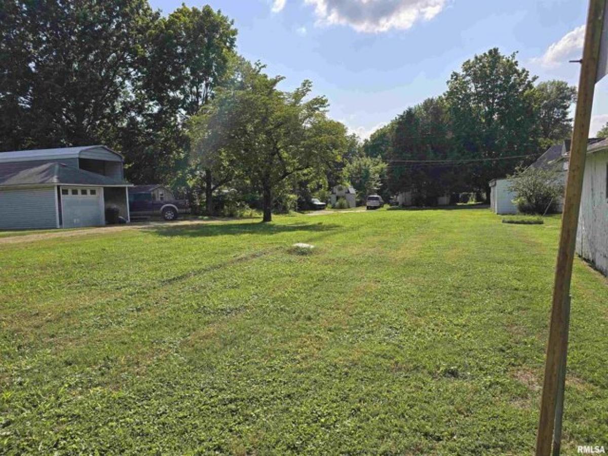 Picture of Residential Land For Sale in Carterville, Illinois, United States