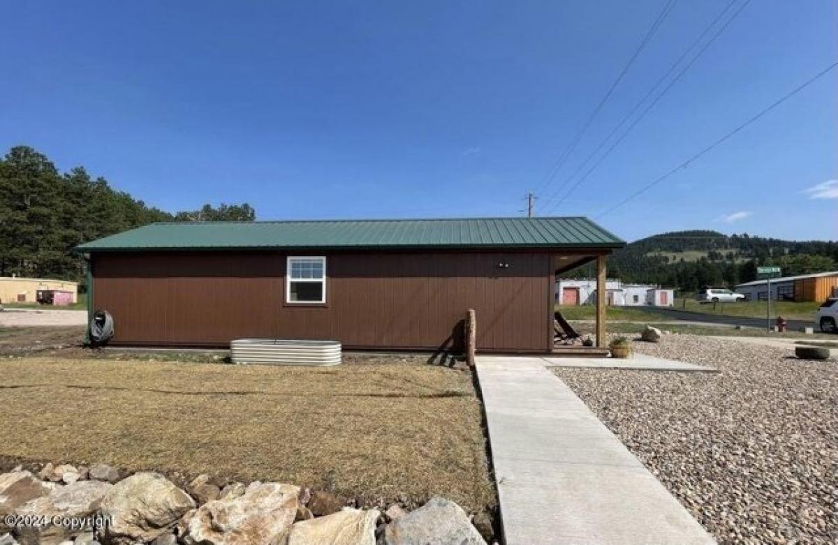 Picture of Home For Sale in Sundance, Wyoming, United States