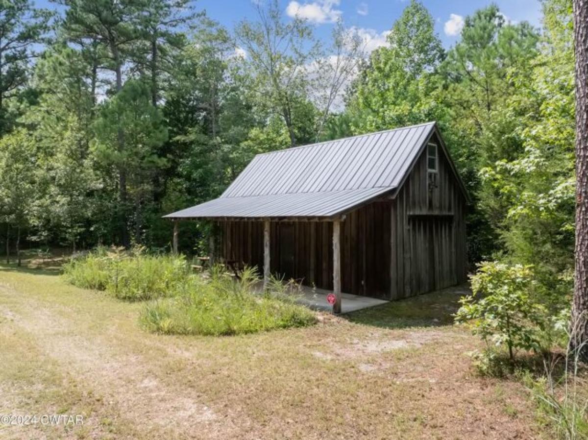 Picture of Home For Sale in Wildersville, Tennessee, United States