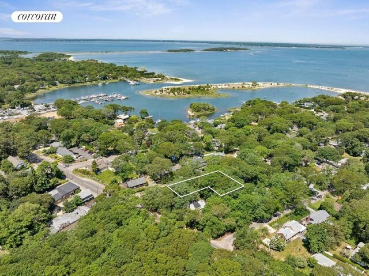 Picture of Home For Sale in Sag Harbor, New York, United States