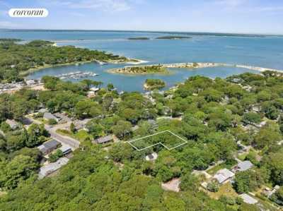 Home For Sale in Sag Harbor, New York