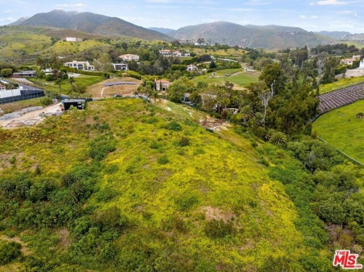 Picture of Residential Land For Sale in Malibu, California, United States